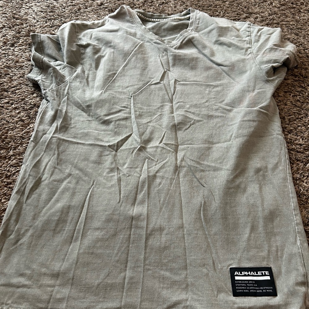 Sz large Alphalete tshirt